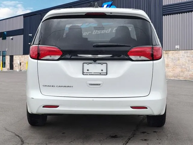 Chrysler Grand Caravan 2024 photo 4