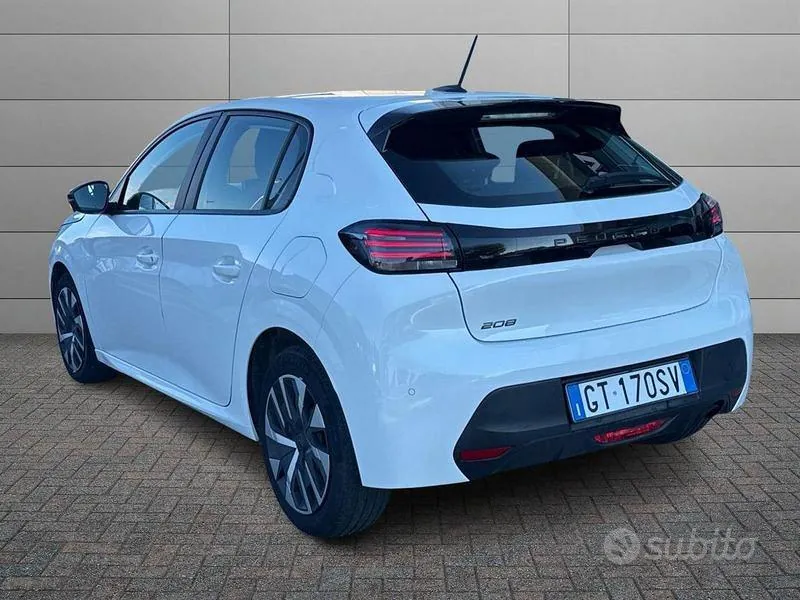 Peugeot 208 2024 photo 4