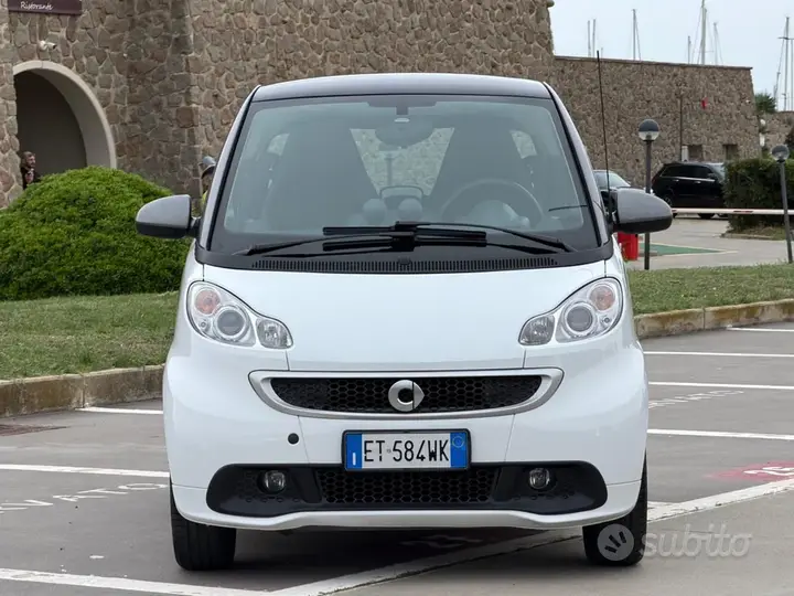 Smart Fortwo 2013 photo 2