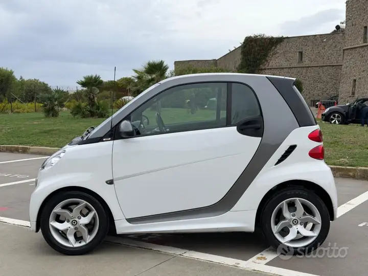 Smart Fortwo 2013 photo 4
