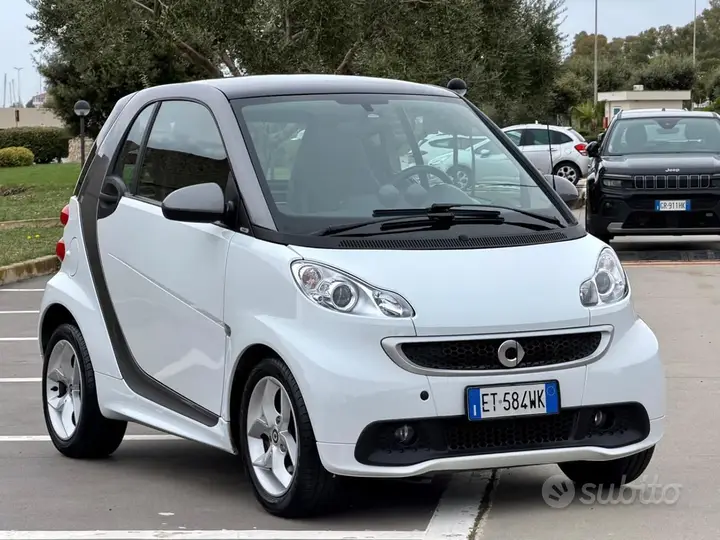 Smart Fortwo 2013 photo 3