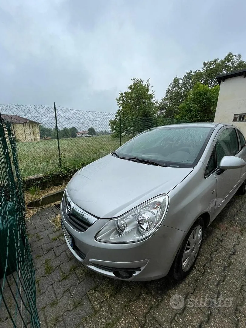 Opel Corsa 2007 photo 2