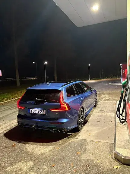 Volvo V60 2019 photo 2