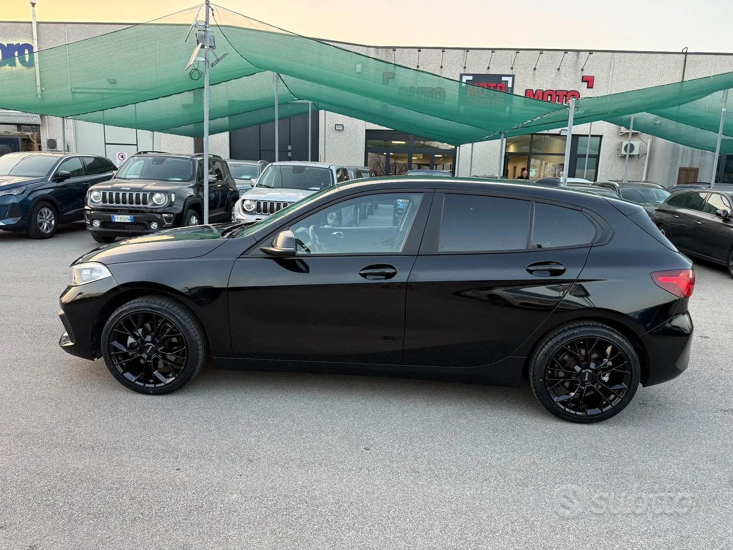 BMW 116D 2022 photo 2