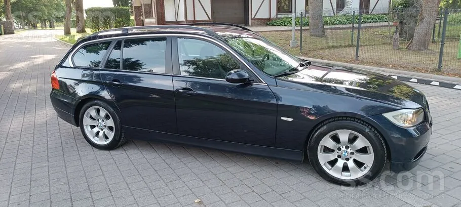 BMW 325 2008 photo 4