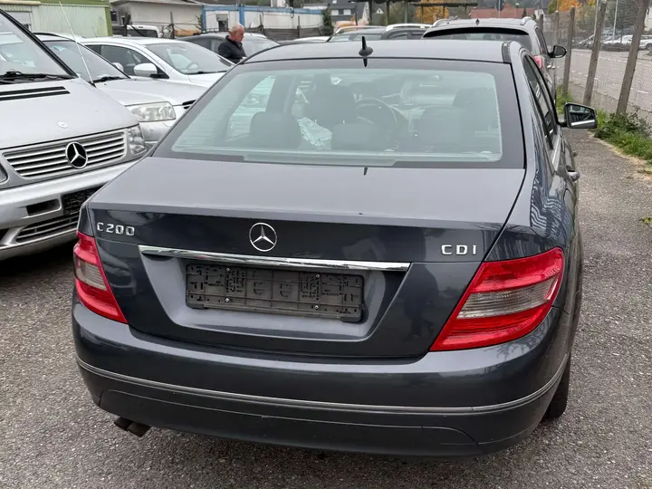 Mercedes-Benz C200 2010 photo 5