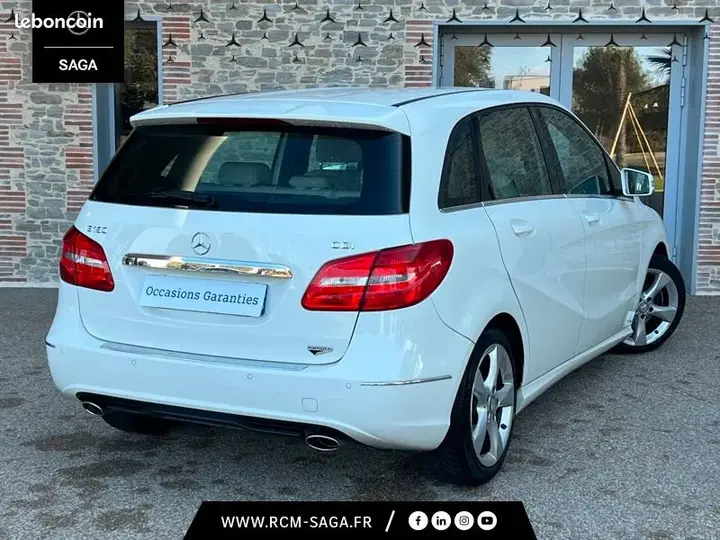 Mercedes-Benz B-Class 2014 photo 2