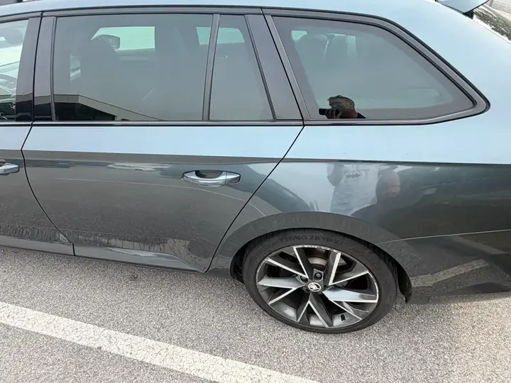 Skoda Superb 2020 photo 2