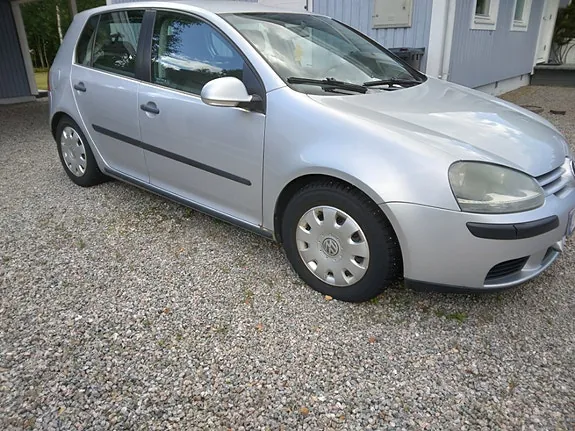 Volkswagen Golf 5 2004 photo 3