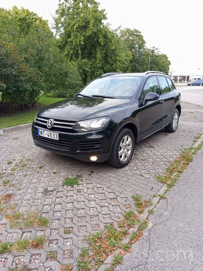 Volkswagen Touareg 2012 photo 2