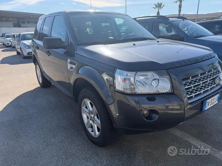 Land Rover Freelander 2009 photo 3