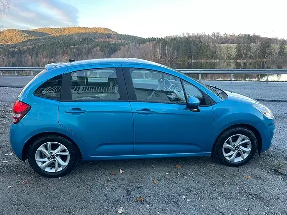 Citroen C3 2012 photo 2