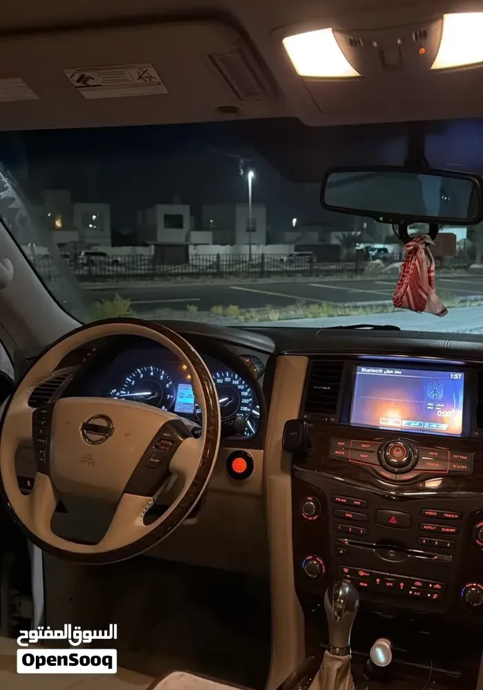 Nissan Patrol 2013 photo 2