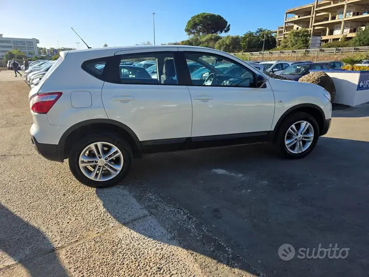 Nissan Qashqai 2013 photo 2