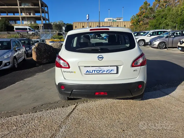 Nissan Qashqai 2013 photo 4