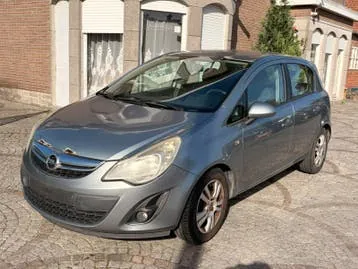 Opel Corsa 2011 photo 2