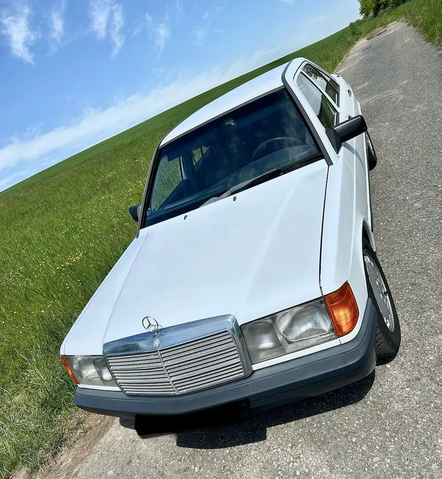 Mercedes-Benz 190