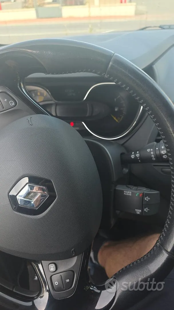 Renault Captur 2015 photo 2