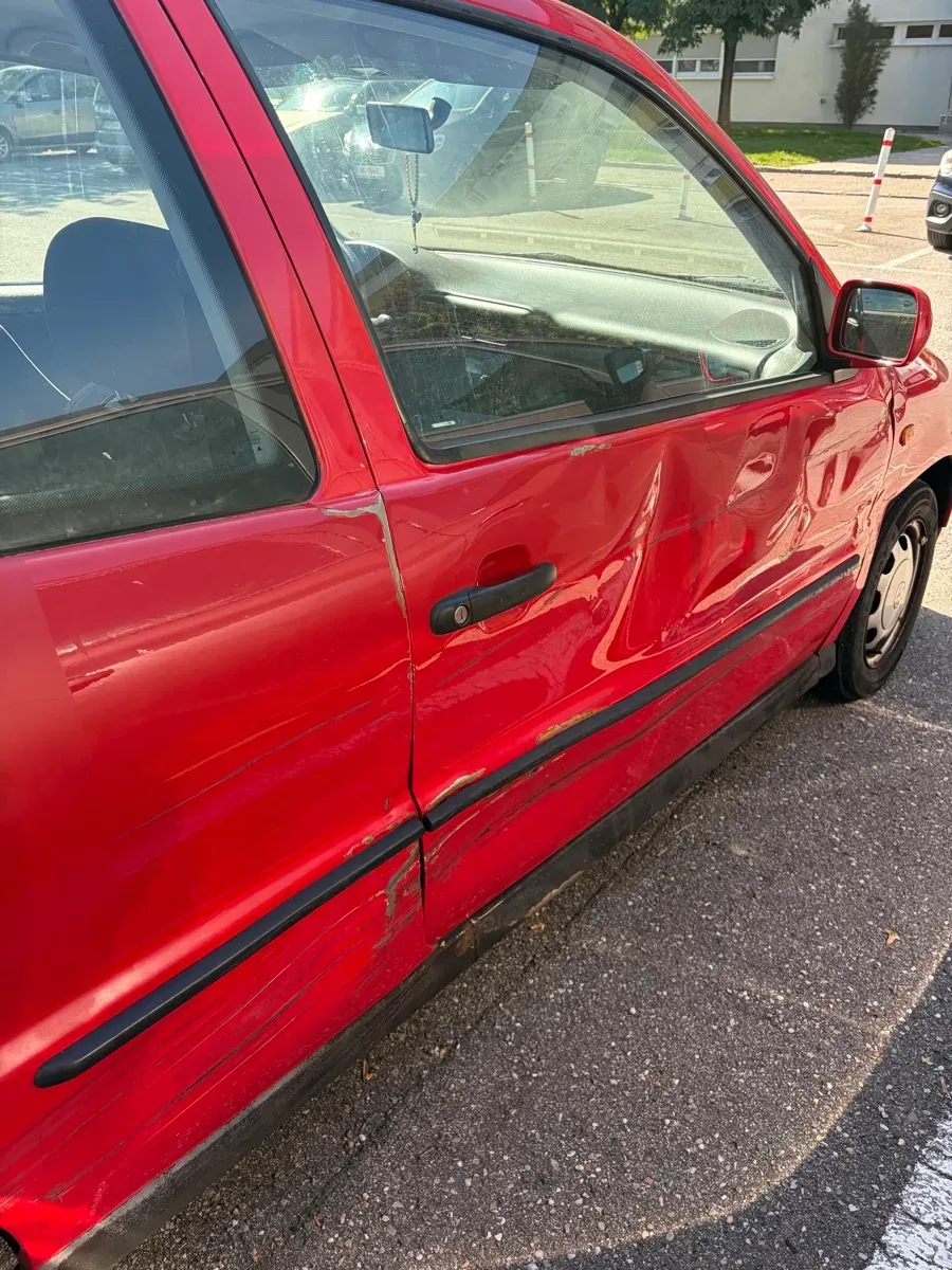 Volkswagen Polo 1999 photo 2