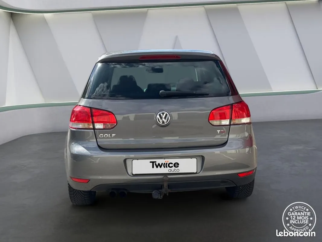 Volkswagen Golf 2010 photo 4