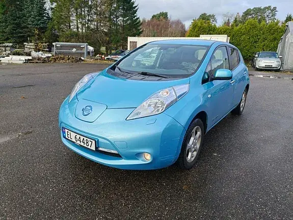 Nissan Leaf 2015 photo 2