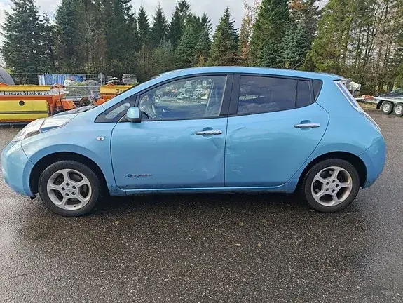 Nissan Leaf 2015 photo 4
