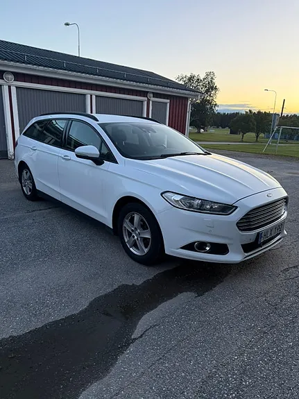 Ford Mondeo 2017 photo 2