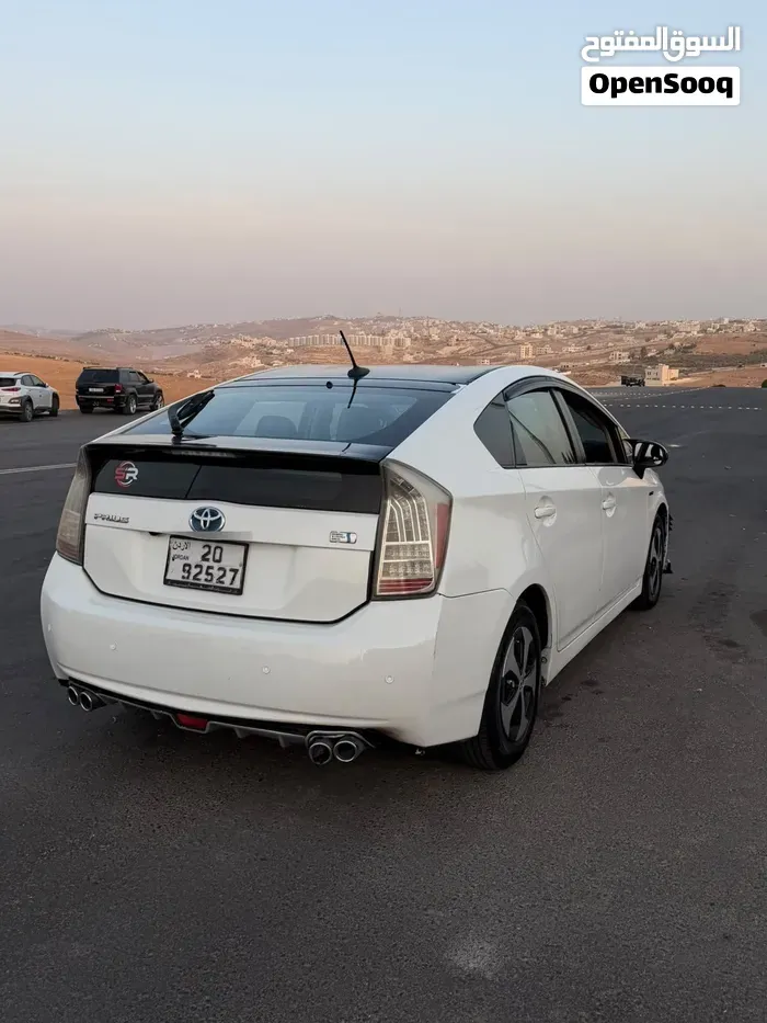 Toyota Prius 2011 photo 3