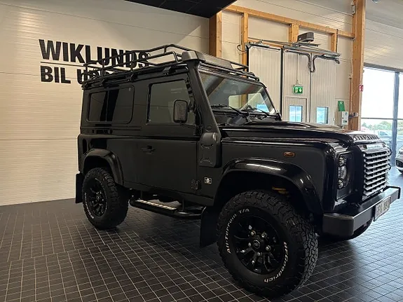 Land Rover Defender 90 2009 photo 4