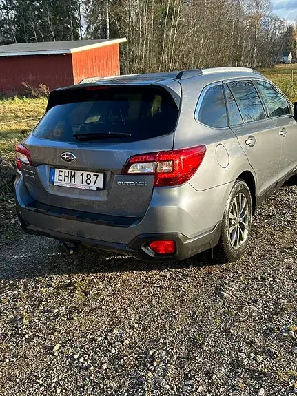 Subaru Outback 2018 photo 3