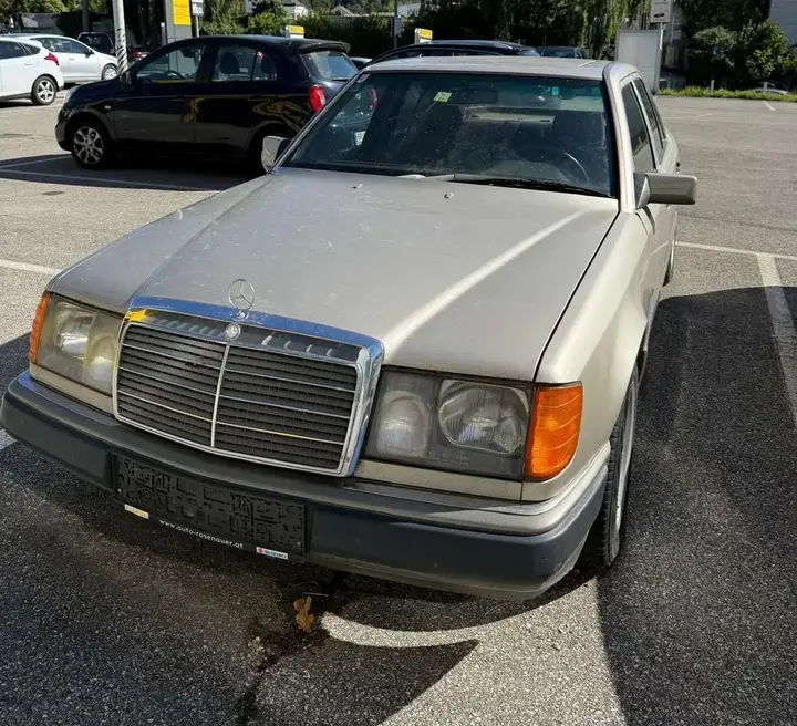 Mercedes-Benz Sonstige 1990 photo 2