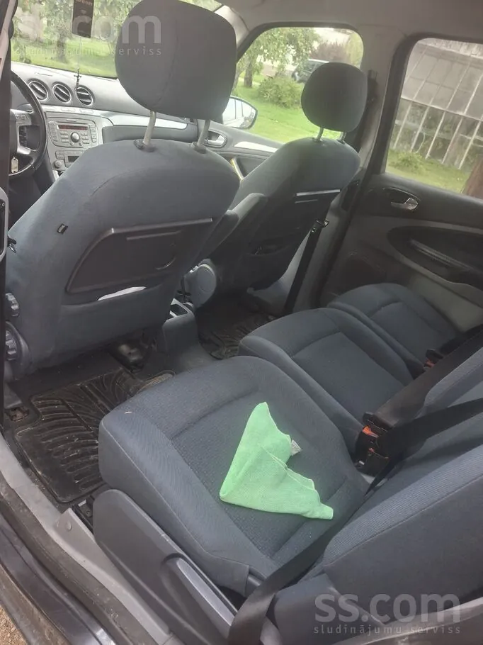 Ford Galaxy 2008 photo 3