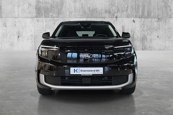 Ford Explorer 2026 photo 2