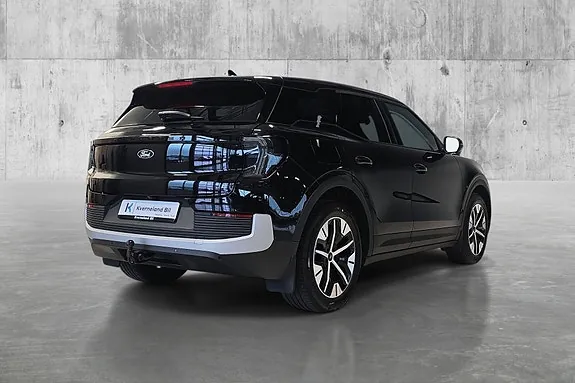 Ford Explorer 2026 photo 5