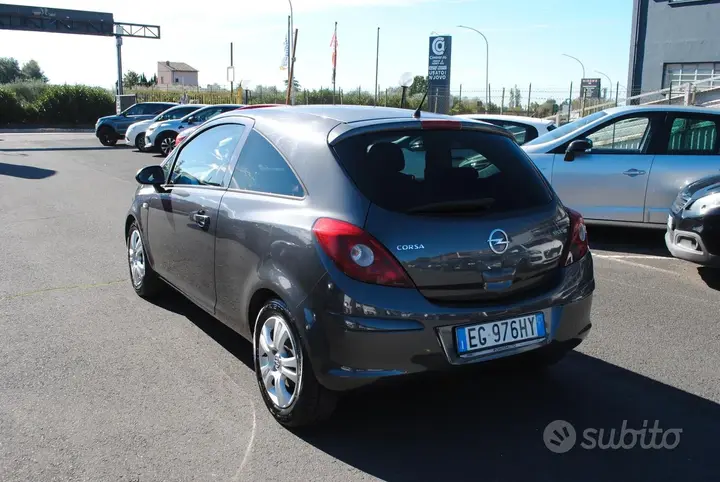 Opel Corsa 2011 photo 4