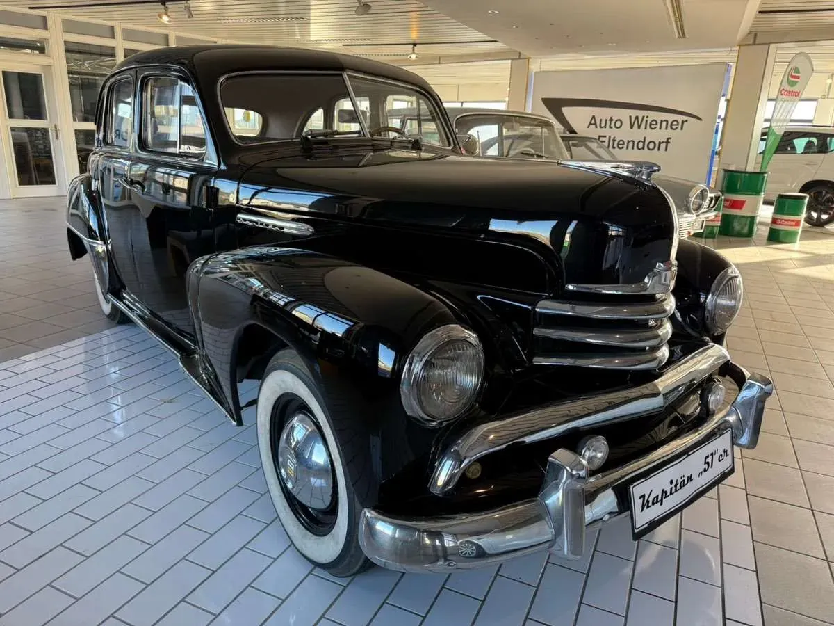 Opel Kapitän 1951 photo 2