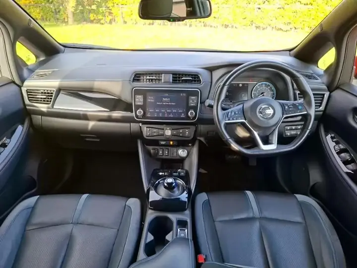 Nissan Leaf 2022 photo 3