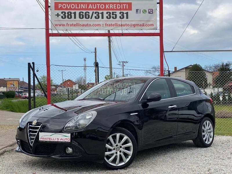 Alfa Romeo Giulietta 2015 photo 2