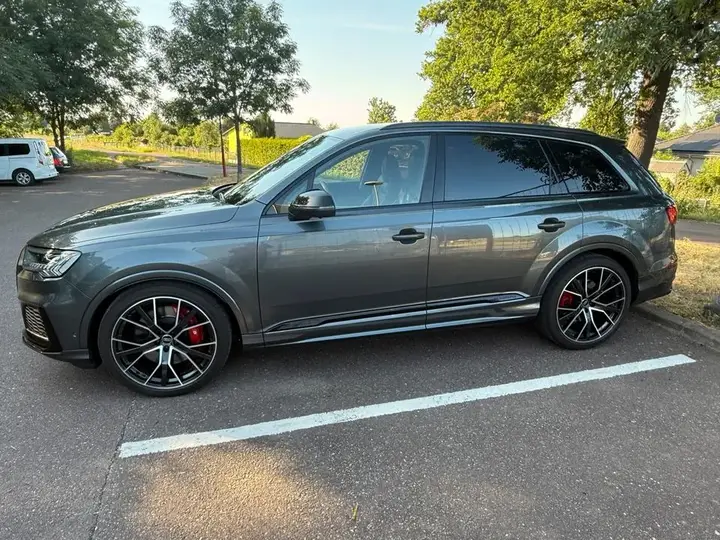 Audi Sq7