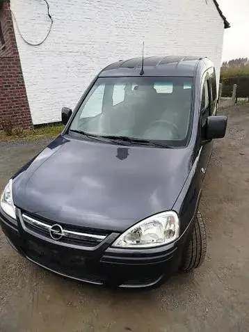 Opel Combo Tour