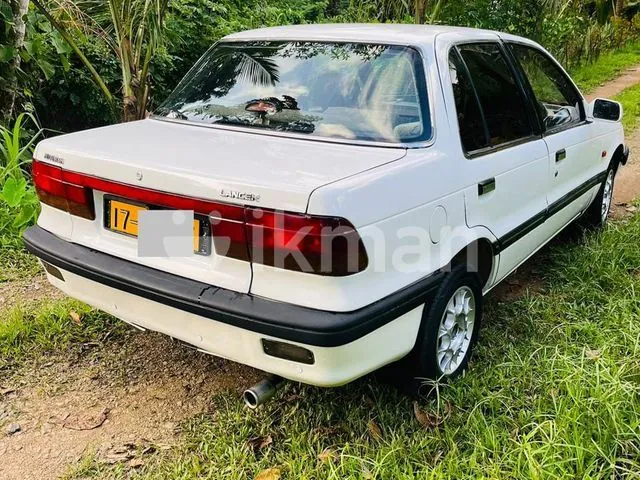Mitsubishi Lancer