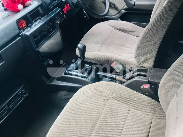 Mitsubishi Lancer 1991 photo 2
