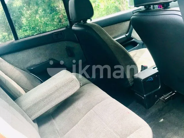 Mitsubishi Lancer 1991 photo 4