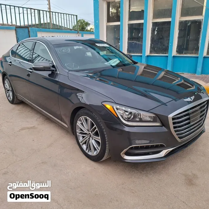 Genesis G80 2018 photo 2