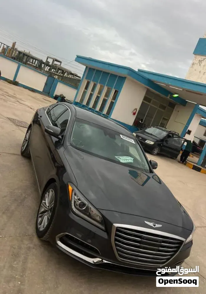 Genesis G80 2018 photo 4