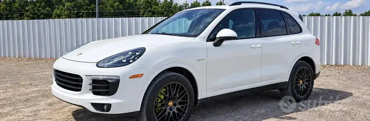 Porsche Cayenne 2017 photo 2
