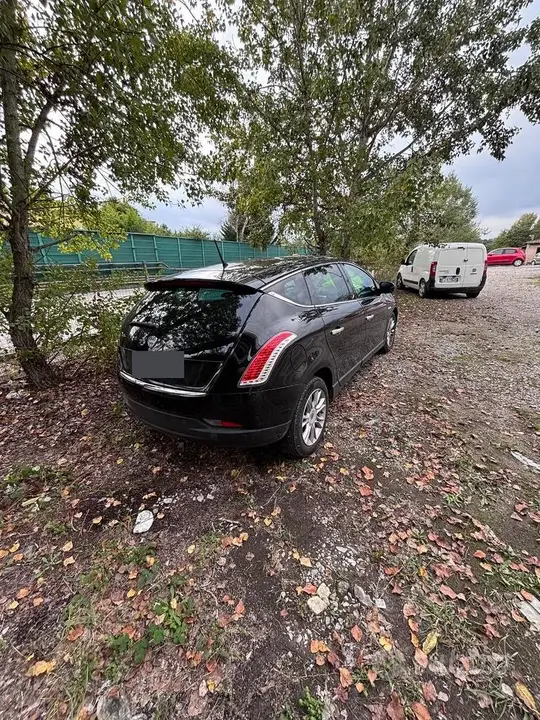 Lancia Delta 2009 photo 2