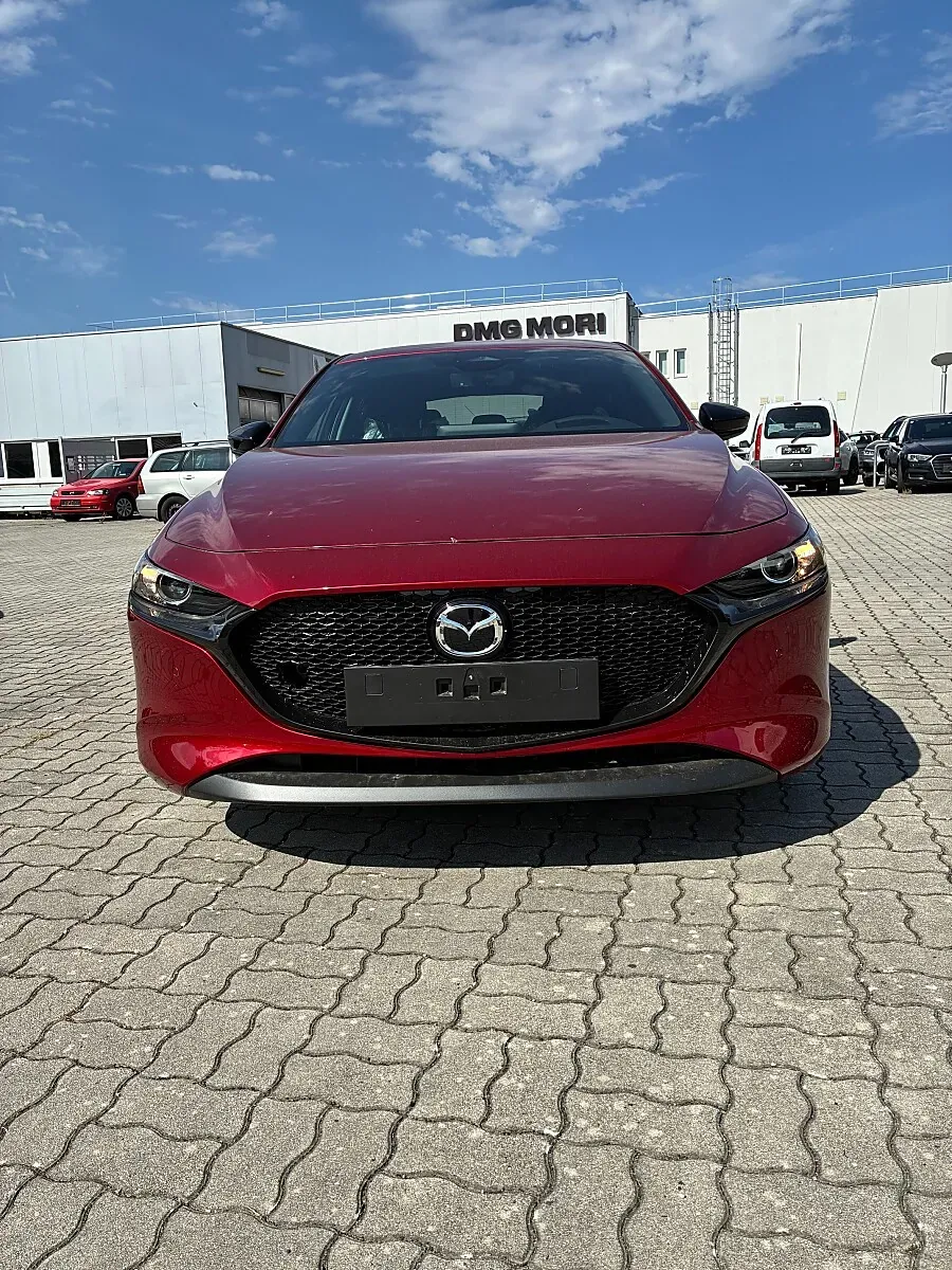 Mazda Mazda3 photo 2
