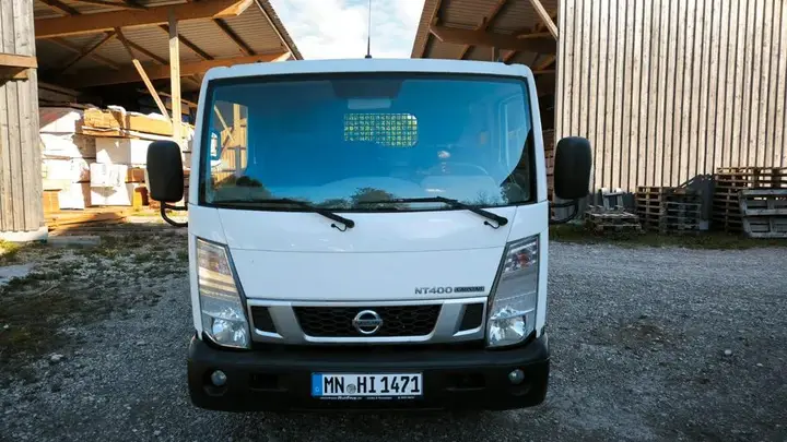 Nissan Cabstar Nt 400