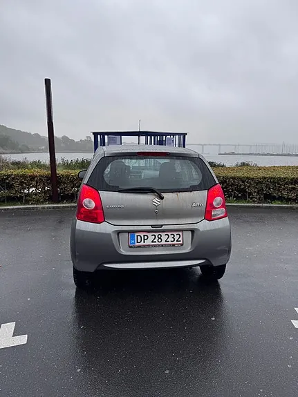 Suzuki Alto 2012 photo 2